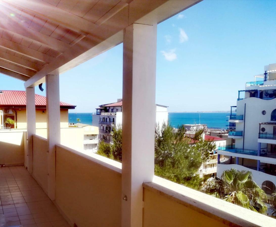 Affitti Brevi- Mediterraneo Crotone Extérieur photo